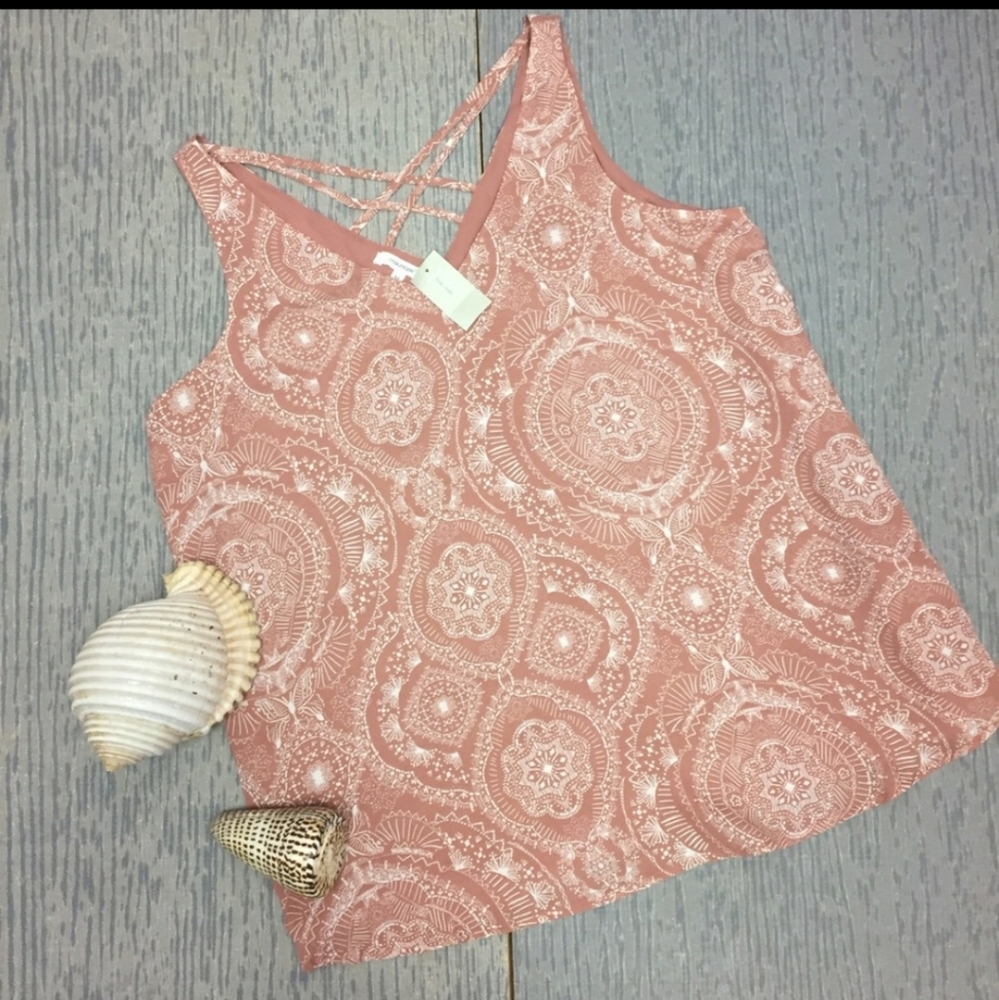 NWT Maurice’s V Neck Tank Top